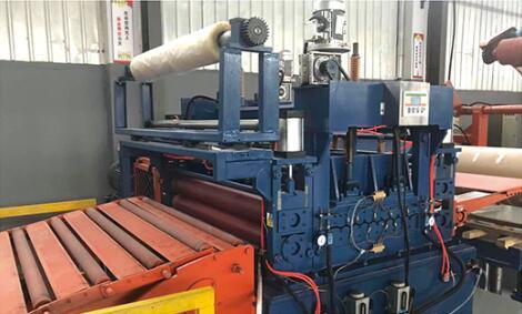 開(kāi)平機(jī)整平、覆膜部分